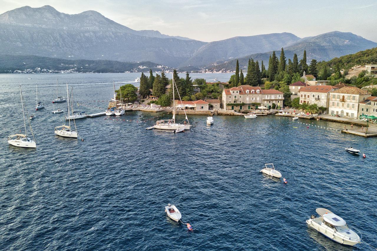 Apartments Barizon Luštica Luaran gambar